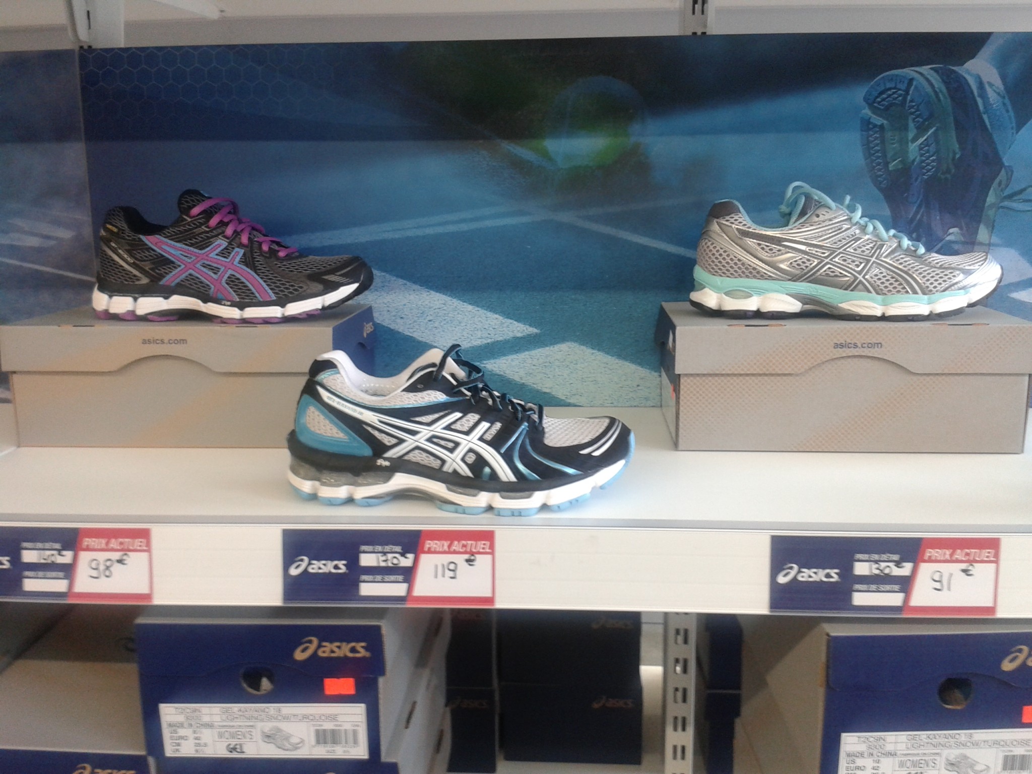 asics magasin nord